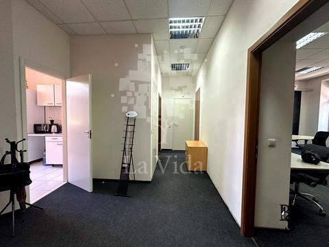 квартира по адресу Институтская ул., 24/7