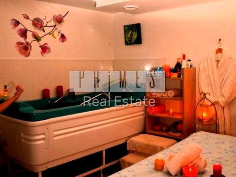 комерційна за адресою Рибальська вул., 8