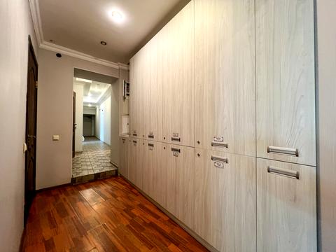 коммерческая по адресу Андреевский спуск, 11