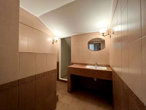 коммерческая по адресу Андреевский спуск, 11