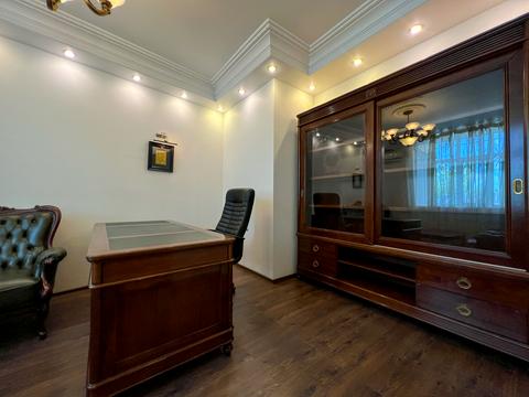 коммерческая по адресу Андреевский спуск, 11