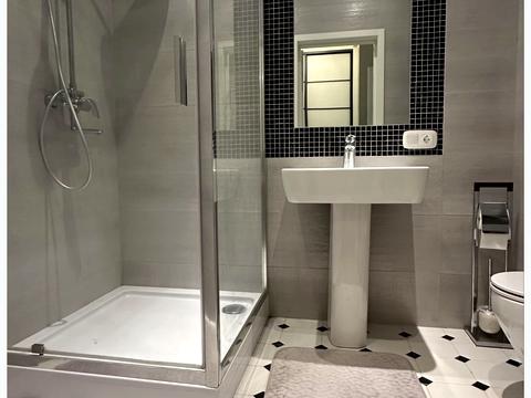 квартира за адресою Євгена Коновальця вул. (Щорса), 34-А