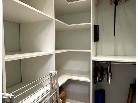 квартира за адресою Євгена Коновальця вул. (Щорса), 34-А