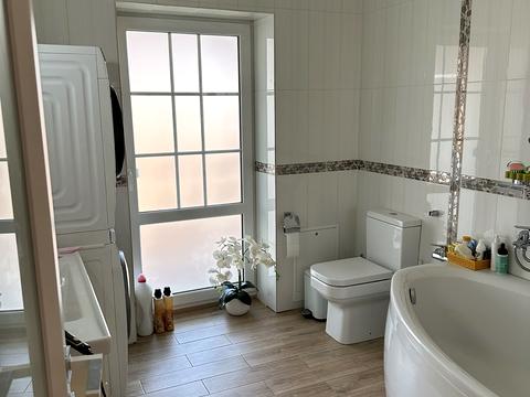 дом по адресу Василия Лесина ул.