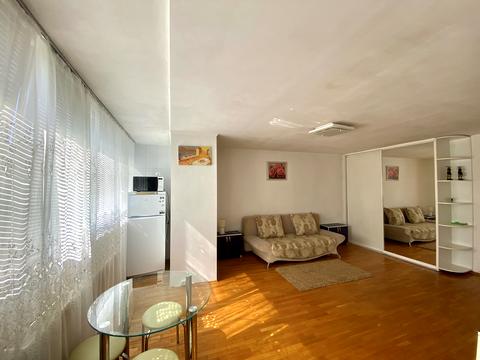 квартира за адресою Райдужна вул., 2