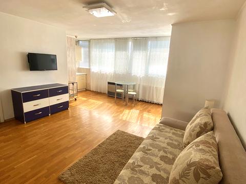 квартира за адресою Райдужна вул., 2