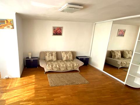 квартира за адресою Райдужна вул., 2