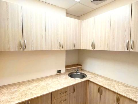 комерційна за адресою Королеви Єлизавети ІІ вул. (Глинки), 2