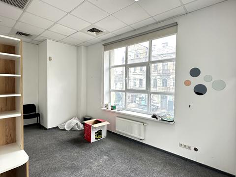 коммерческая по адресу Хорива ул., 25