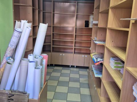 комерційна за адресою Свято-Миколаївська вул. (Леніна), 28