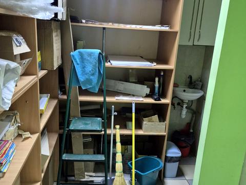 комерційна за адресою Свято-Миколаївська вул. (Леніна), 28