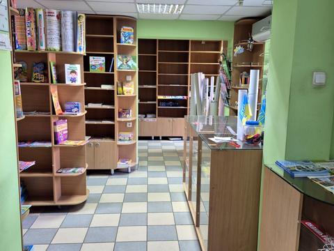 комерційна за адресою Свято-Миколаївська вул. (Леніна), 28