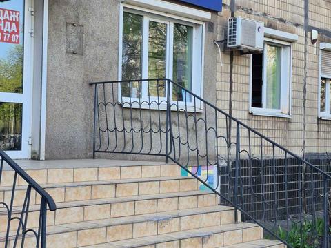 комерційна за адресою Свято-Миколаївська вул. (Леніна), 28