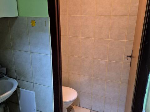 комерційна за адресою Свято-Миколаївська вул. (Леніна), 28