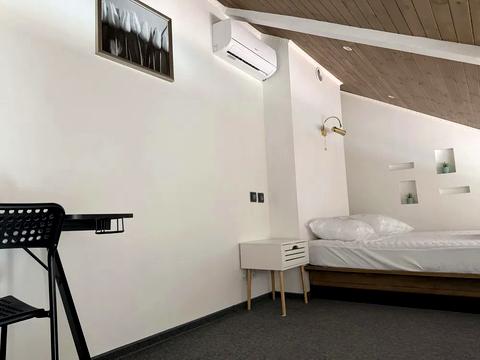 квартира за адресою Регенераторна вул., 4 к3