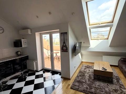 квартира за адресою Регенераторна вул., 4 к3