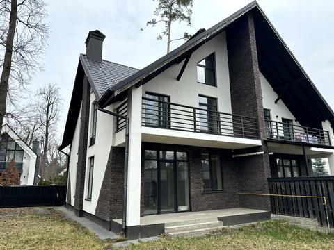 будинок за адресою Євгена Коновальця вул.