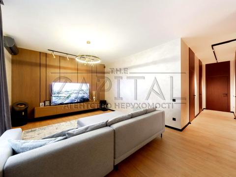 будинок за адресою Молодіжна, 1