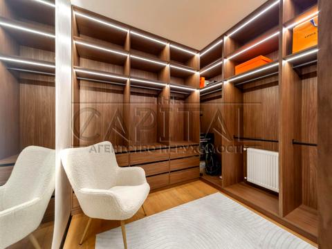 будинок за адресою Молодіжна, 1