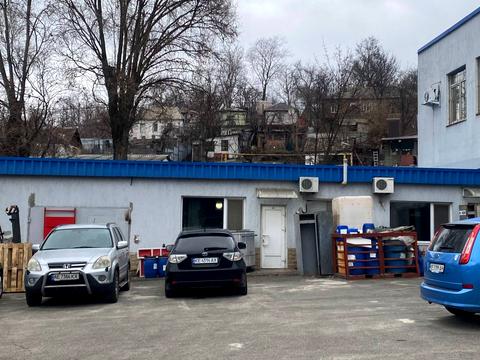комерційна за адресою Канатна вул., 128
