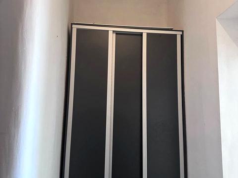 комерційна за адресою Лисенка вул., 1