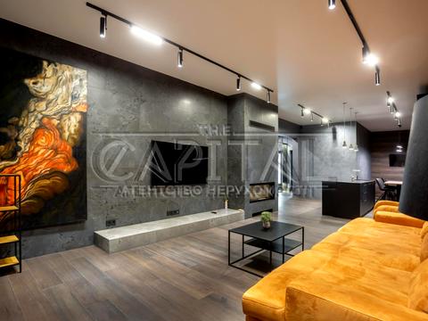 будинок за адресою Виноградна, 1