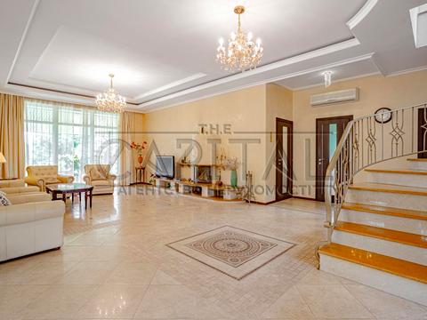 будинок за адресою Велика Набережна, 10