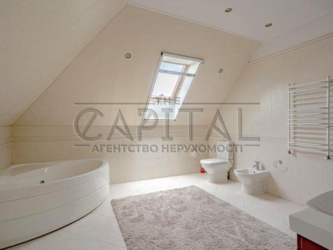 будинок за адресою Велика Набережна, 10