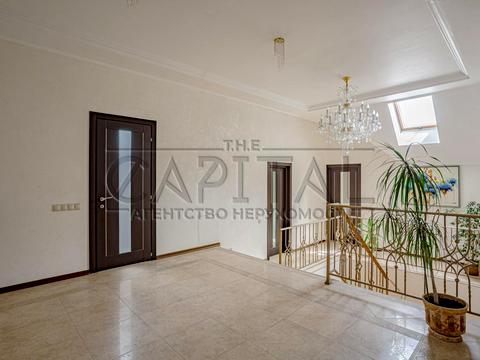 будинок за адресою Велика Набережна, 10