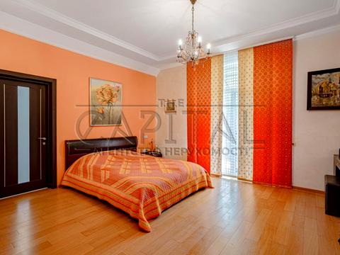 будинок за адресою Велика Набережна, 10