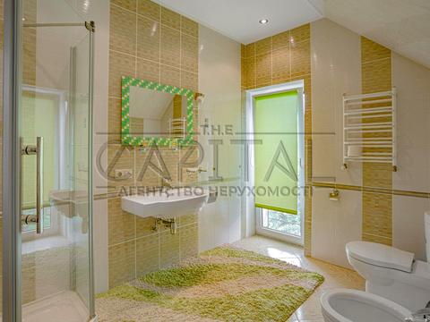 будинок за адресою Велика Набережна, 10