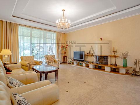 будинок за адресою Велика Набережна, 10