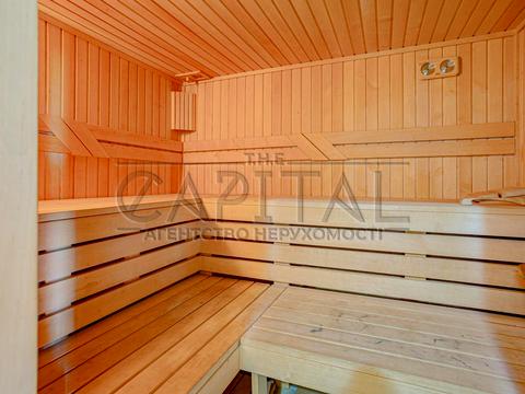 будинок за адресою Велика Набережна, 10