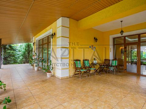 будинок за адресою Велика Набережна, 10