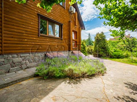 будинок за адресою Велика Набережна, 10