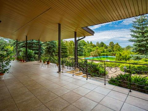 будинок за адресою Велика Набережна, 10