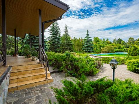 будинок за адресою Велика Набережна, 10