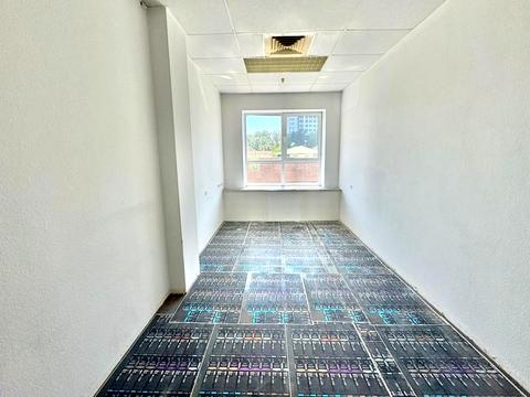 комерційна за адресою Лазаряна вул., 72