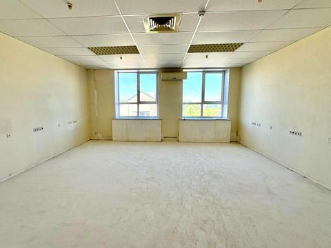 комерційна за адресою Лазаряна вул., 72