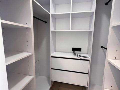 квартира за адресою Володимира Навроцького вул., 35