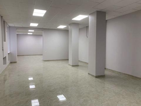 комерційна за адресою Дмитра Яворницького просп. (Карла Маркса), 105