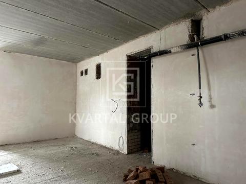 комерційна за адресою Івана Кожедуба вул., 8-А