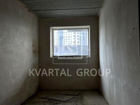 комерційна за адресою Івана Кожедуба вул., 8-А