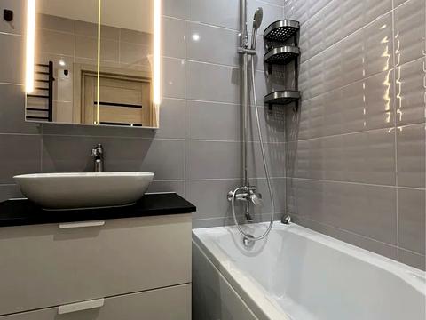 квартира за адресою Тадея Рильського бульв., 1