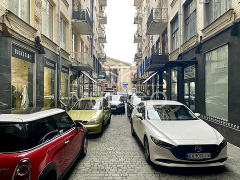 комерційна за адресою Велика Васильківська вул. (Червоноармійська), 18