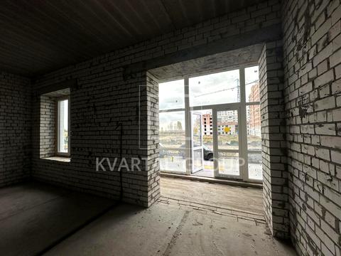 комерційна за адресою Івана Кожедуба вул., 3а