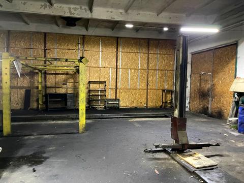 комерційна за адресою Гайдамацька вул. (Марфи Струтинської), 21