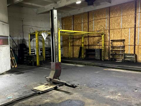 комерційна за адресою Гайдамацька вул. (Марфи Струтинської), 21