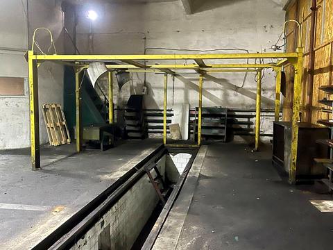 комерційна за адресою Гайдамацька вул. (Марфи Струтинської), 21