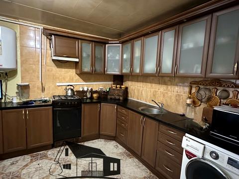 комерційна за адресою Чорновола вул., 115